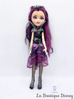 Poupée Ever After High Raven Queen Clan Des Rebels Noir Violet 32 Cm