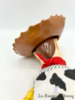 Poupée Peluche Woody Toy Story Disney Cow Boy 37 Cm 11 Poupée Peluche Woody Toy Story Disney Cow Boy 37 Cm -Meilleur Jouets Magasin poupee peluche woody disney toy story cow boy 2
