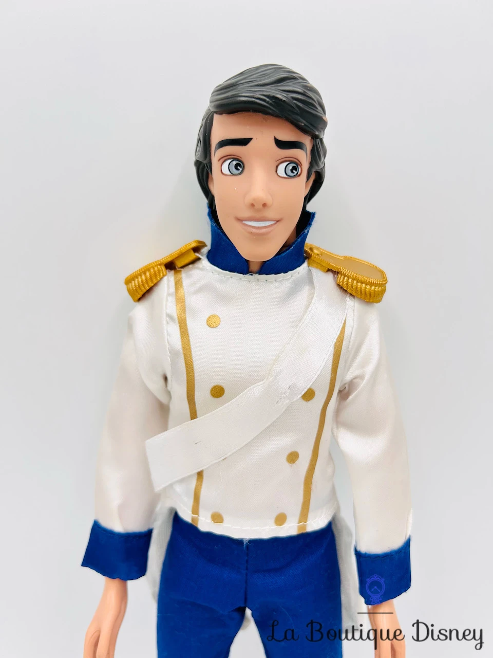 Poupée Prince Eric Disney Store 2019 La Petite Sirène Mannequin Mariage 4 Poupée Prince Eric Disney Store 2019 La Petite Sirène Mannequin Mariage – Image 2